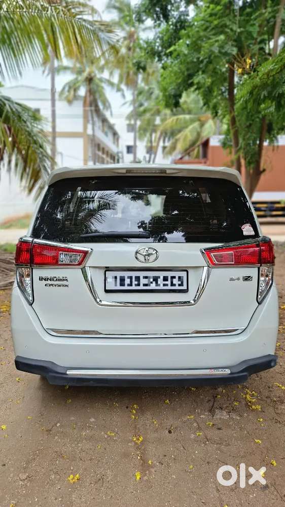 Toyota Innova Crysta 2020 Diesel Well Maintained