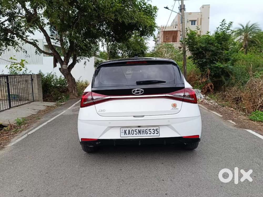 Hyundai I20 Asta (o) 1.2 Mt, 2023, Petrol