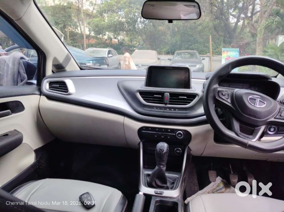 Tata Altroz Xz, 2022, Petrol