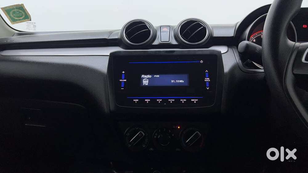 Maruti Suzuki Swift Vvt Vxi, 2021, Petrol