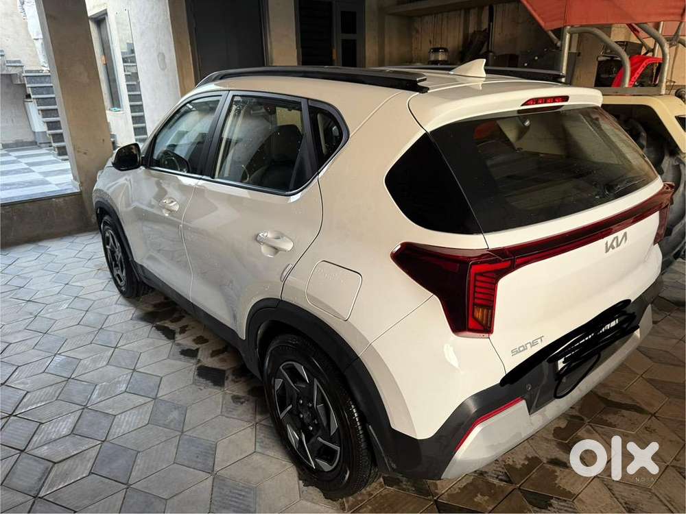 Kia Sonet 2025 Diesel 3965 Km Driven