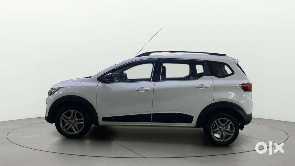 Renault Triber Rxz, 2021, Petrol