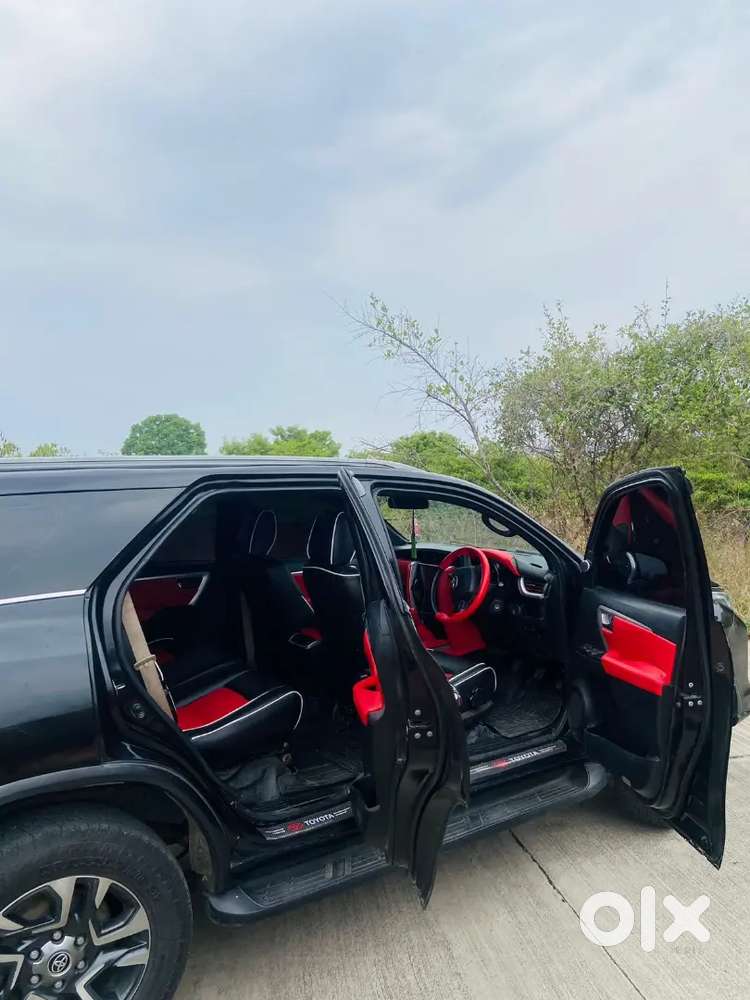 Toyota Fortuner Converted To  Legender 2011