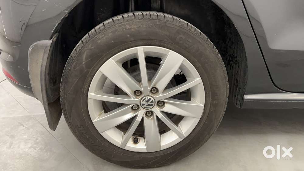 Volkswagen Polo 2009-2013 Petrol Highline 1.2l, 2015, Petrol