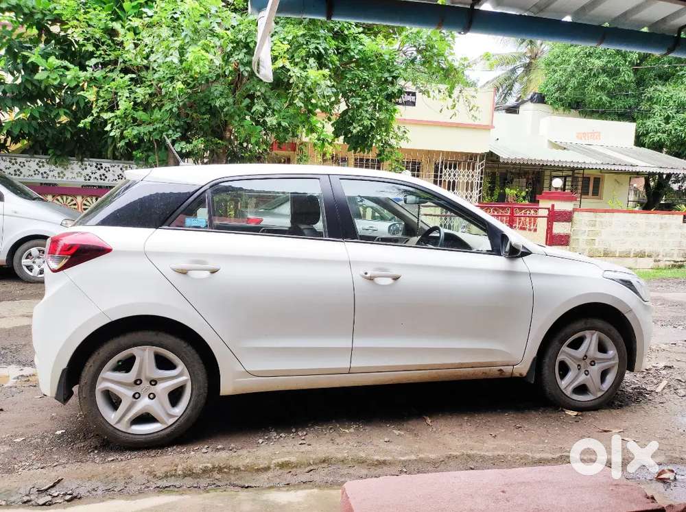 Hyundai I20 Asta 2017 Model Petrol Top Condition  Single Owner