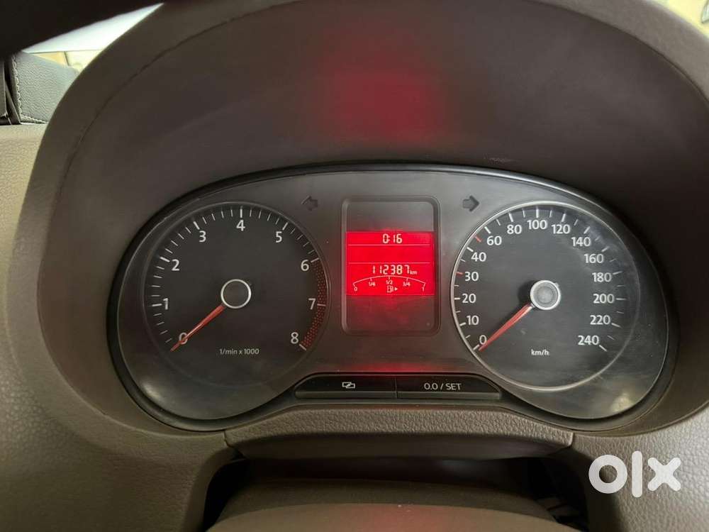 Volkswagen Petrol Manual 2011