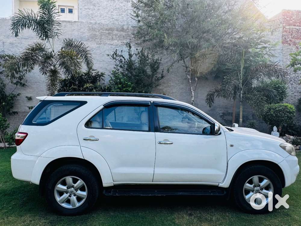 Toyota Fortuner Diesel 2010