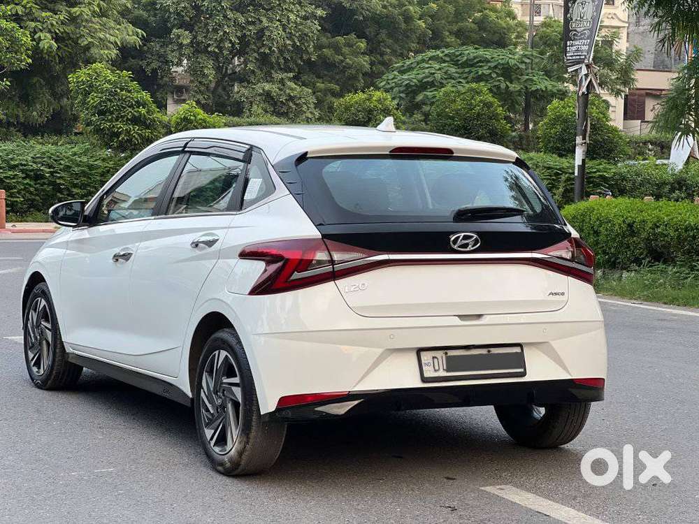 Hyundai I20 Asta (o) 1.2 Ivt, 2022, Petrol