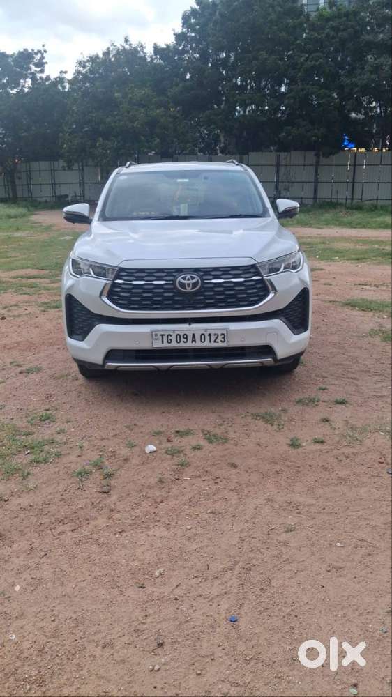 Toyota Innova Hycross 2023 Hybrid 7-str