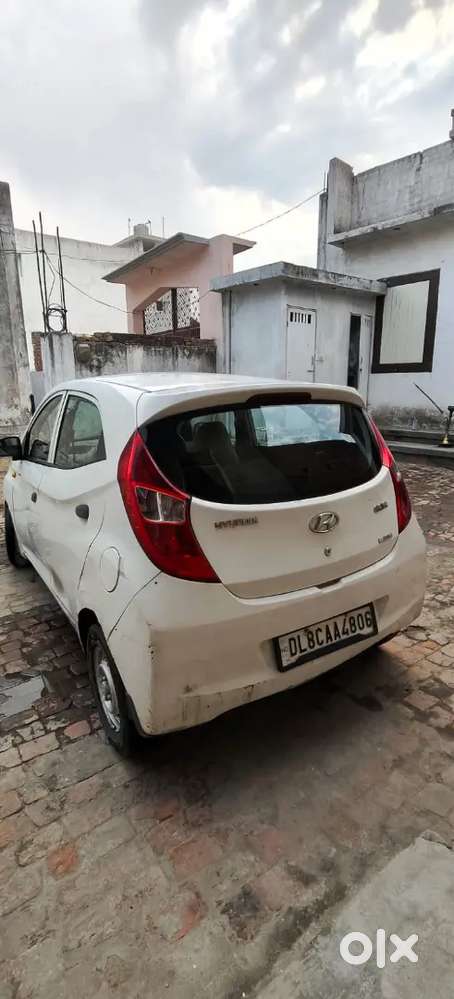 Hyundai Eon 2012 Manual Petrol 9 Mahine Rc All Over India Valid
