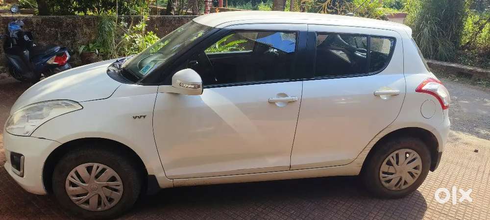 Maruti Suzuki Swift Vxi