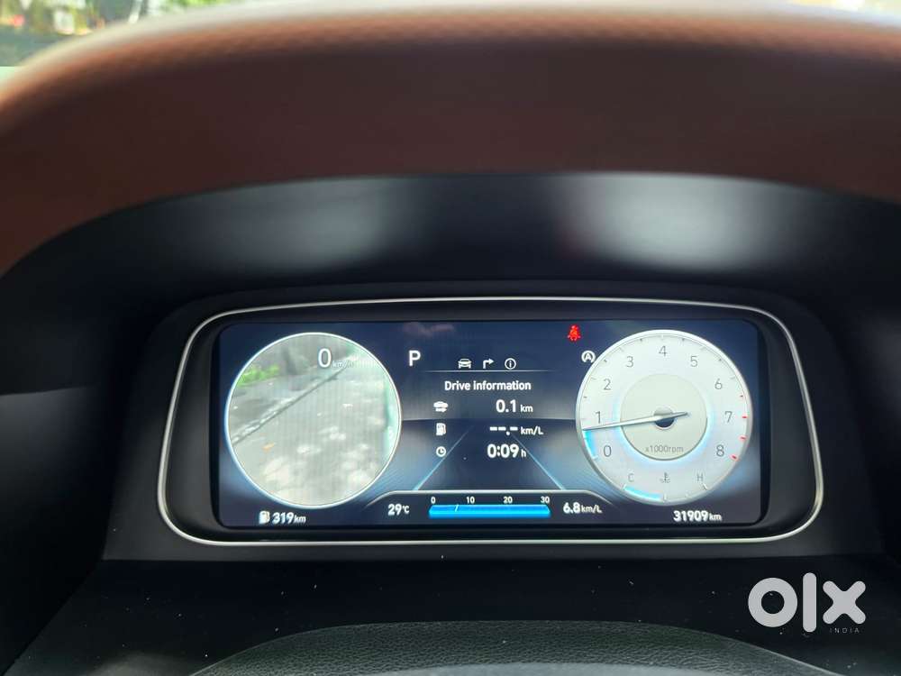 Hyundai Alcazar 1.5 Tdct Signature (o) 7s Petrol, 2023, Petrol