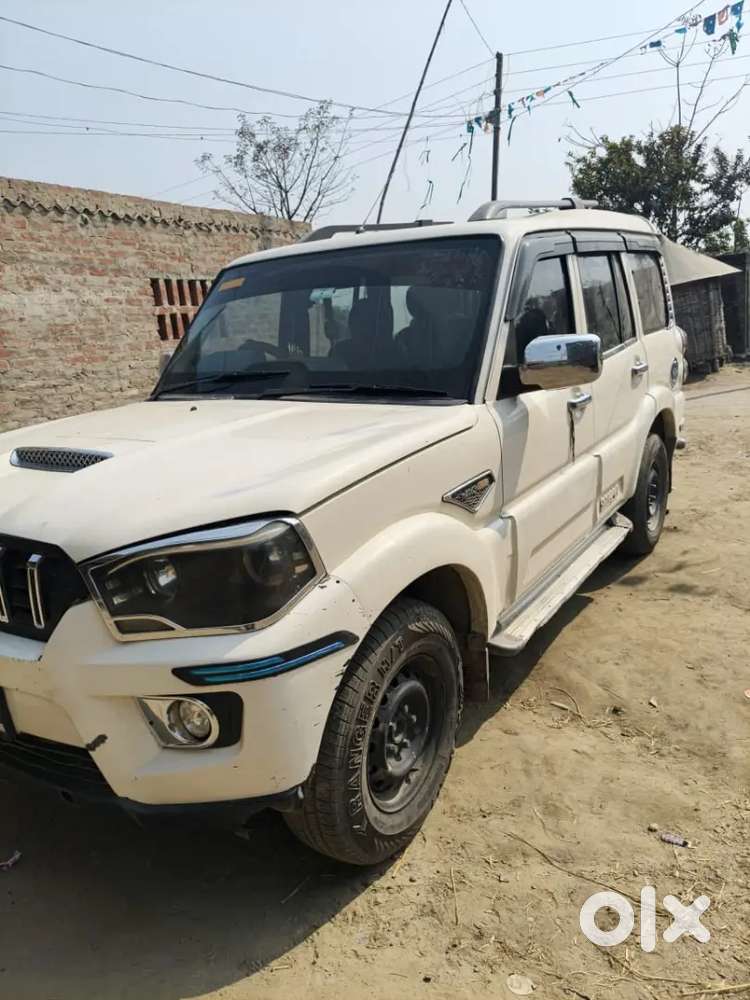 Mahindra Scorpio S3 2018 मनुअल डीज़ल