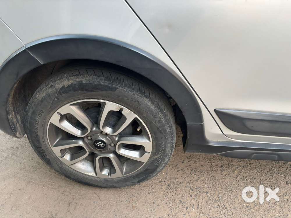 Hyundai I20 Active Sx Petrol, 2016, Petrol