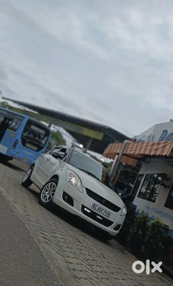 Maruti Suzuki Swift 2012 Petrol 110000 Km Driven