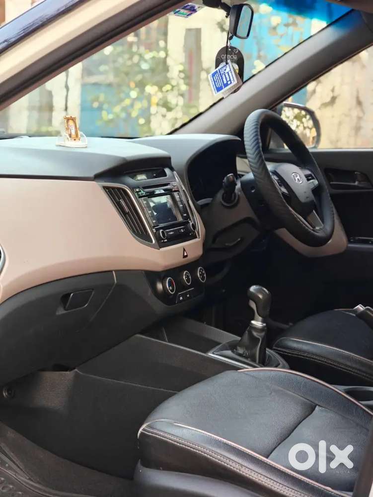 Urgently Want To Sell Hyundai Creta Petrol 2017