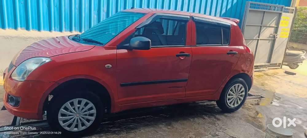 Maruti Suzuki Swift Lxi 2009