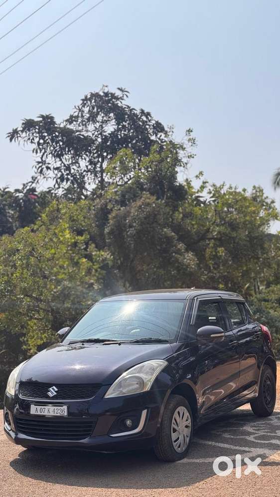 Maruti Suzuki Swift Vxi 1.2 Abs Bs-iv, 2015, Petrol