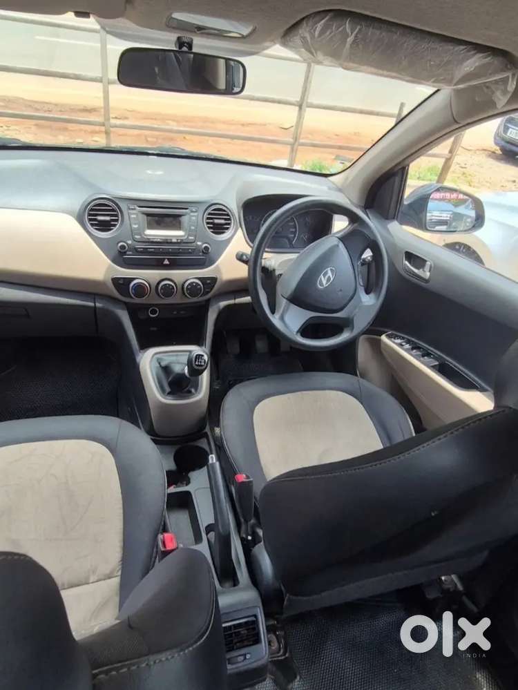 Grand I10 Sportz 2014  Nri Urgent Sale