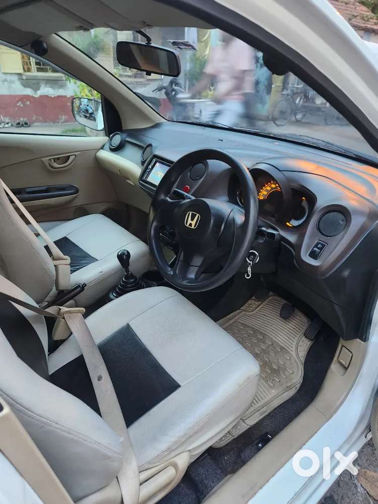 Honda Brio 2012 Petrol Well Maintained