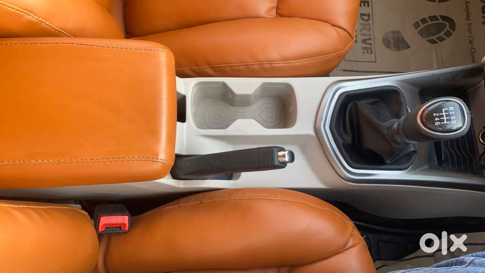 Mahindra Xuv300 W8 Option, 2022, Petrol