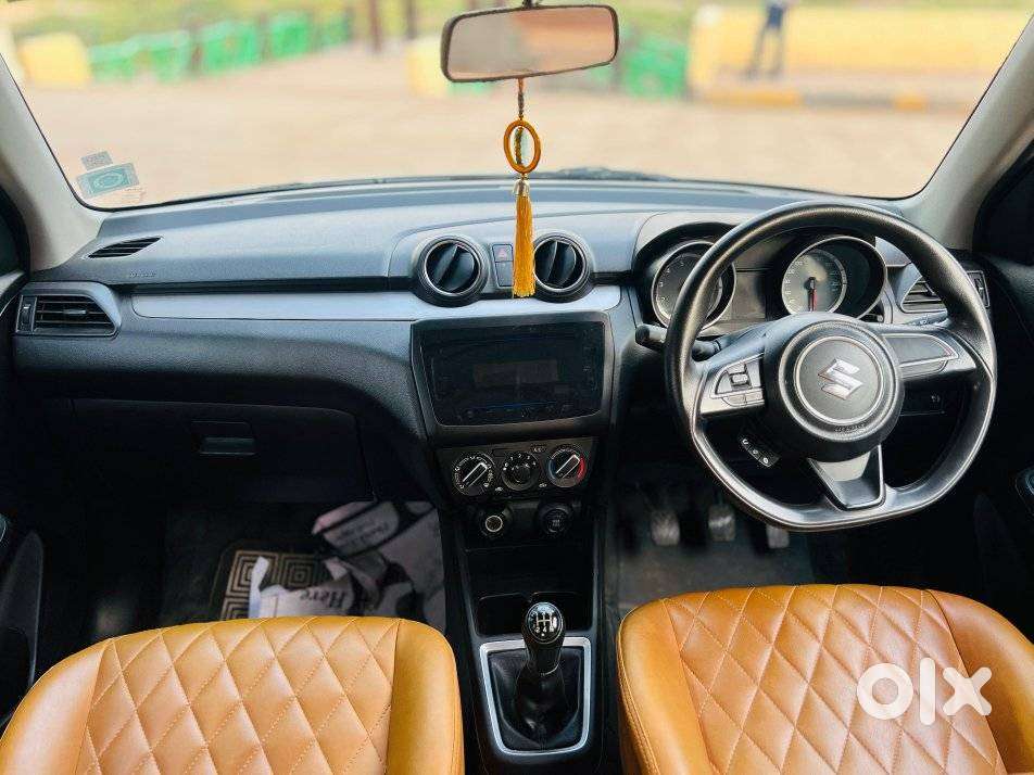 Maruti Suzuki Swift Vxi + Manual, 2022, Petrol