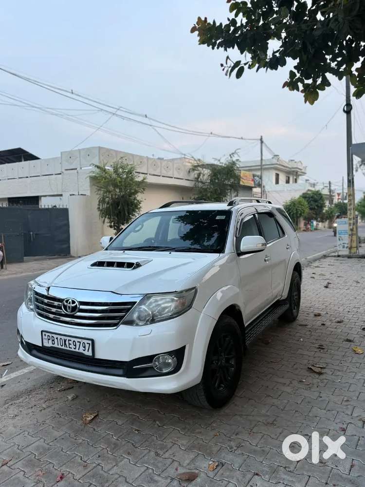 Toyota Fortuner  2015