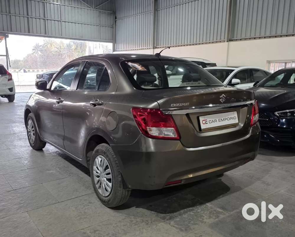 Maruti Suzuki Dzire Vxi Ags, 2022, Petrol