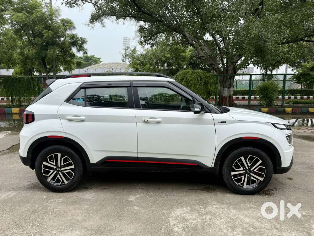 Hyundai Venue N Line 1.0 N8 Turbo Dct Dual Tone, 2023, Petrol