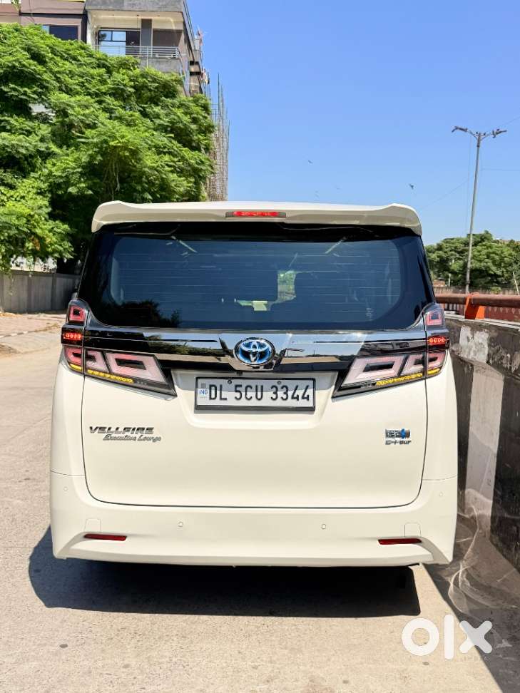 Toyota Vellfire Vip – Executive Lounge, 2022, Petrol