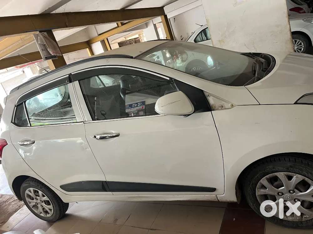 Hyundai Grand I10 Prime 2015 Diesel 150000 Km Driven