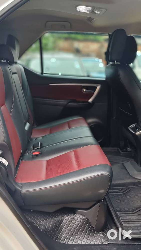 Toyota Fortuner Legender 4x2 At 2.8, 2024, Diesel