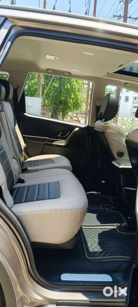 Mahindra Xuv500 W9 1.99, 2018, Diesel