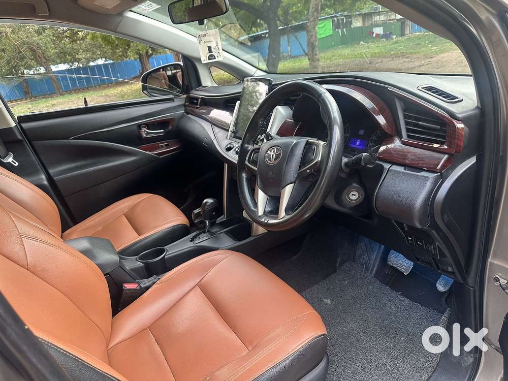 Toyota Innova Crysta 2.8 Gx At 7 Str, 2016, Diesel