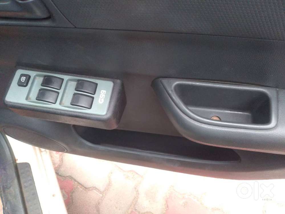 Maruti Suzuki Swift Lxi Bsiv, 2010, Diesel