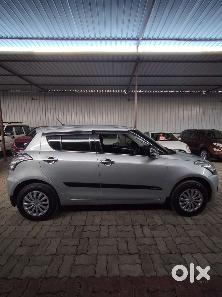 Maruti Suzuki Swift 1.2 Vxi (o), 2012, Petrol