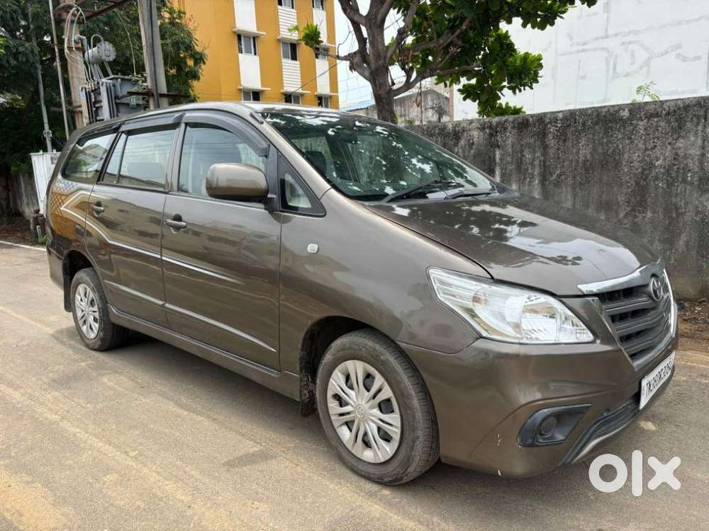 Toyota Innova 2.5 G (diesel) 8 Seater, 2015, Diesel