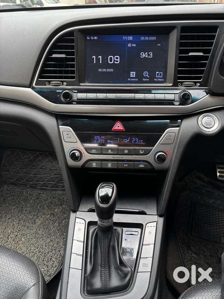 2017 Hyundai Elantra Petrol Automatic Top Variant