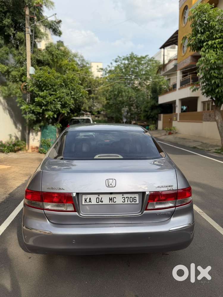 Honda Accord 2.4 Manual, 2004, Petrol