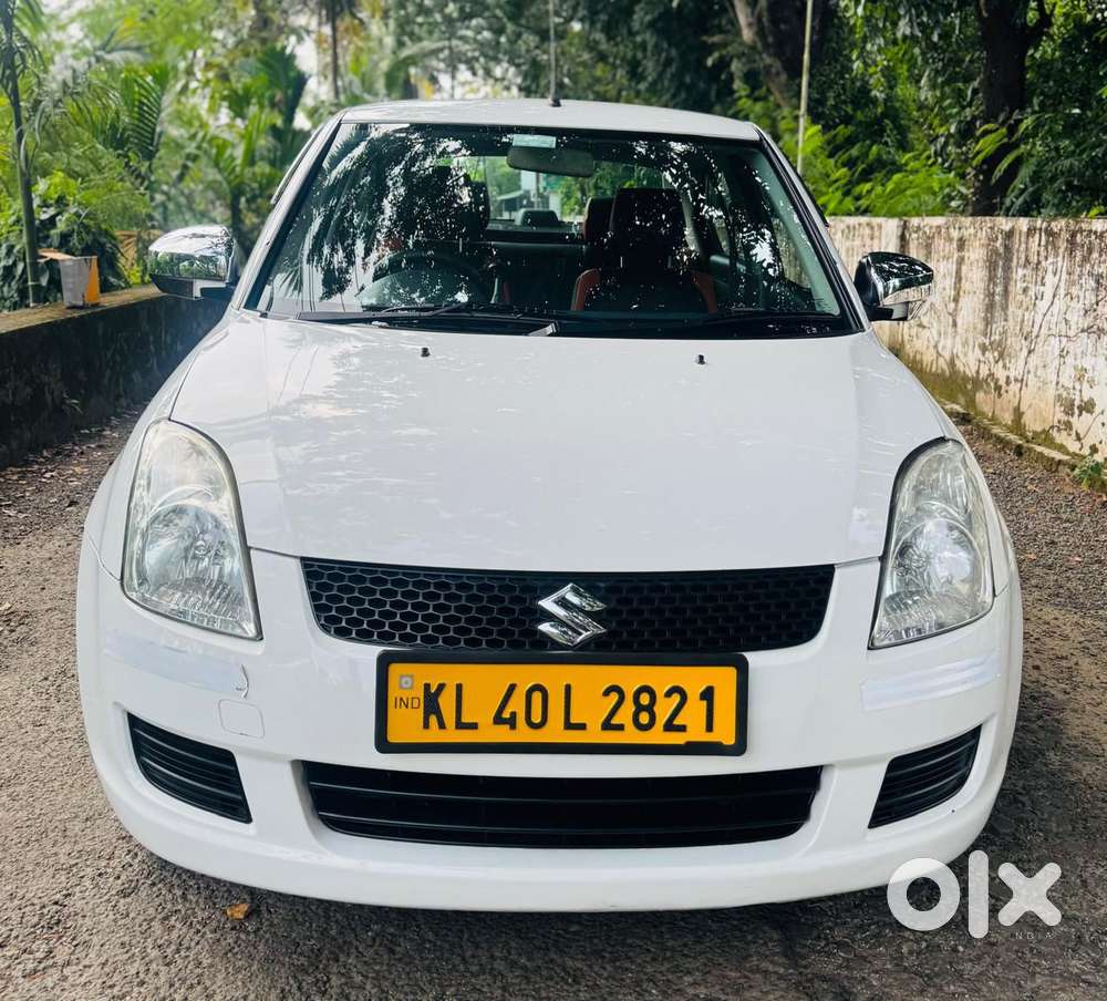 Maruti Suzuki Swift Dzire Tour Ldi, 2015, Petrol