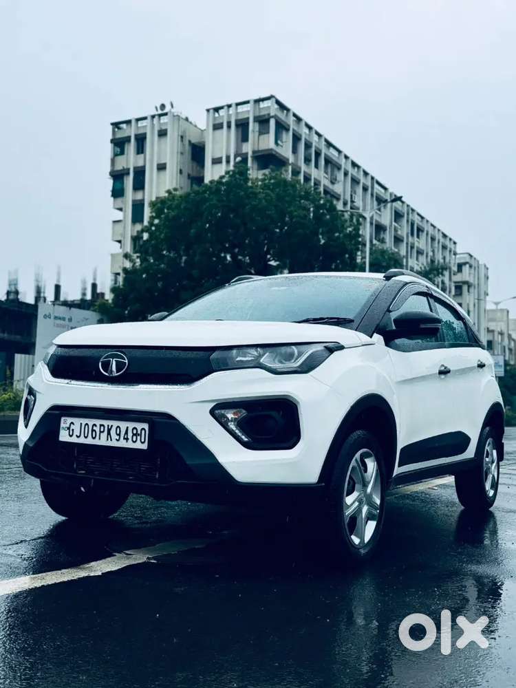 Tata Nexon Automatic Xma+ 1st Owner 13000petrol 2023