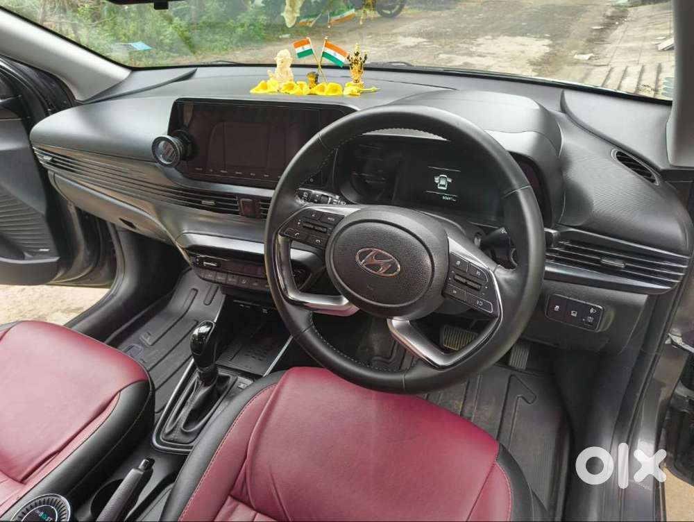 Hyundai I20 Asta (o) 1.2 Ivt / Automatic(top-end)  Rajahmundry