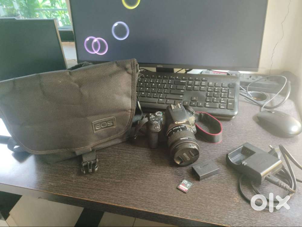 Canon EOS 200D DSLR Camera with Lens:18-55 + 16 GB Card + Camera Bag