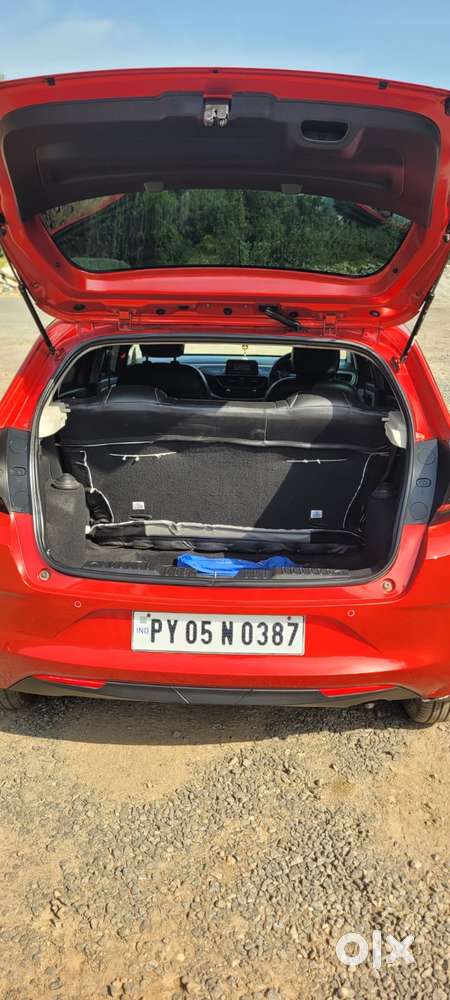 Tata Altroz 1.2 Xe Plus Petrol, 2022, Petrol