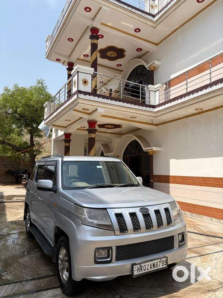 Mahindra Tuv 300