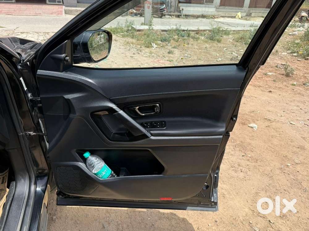 Tata Car Diesel 2023 Automatic 6 Seater