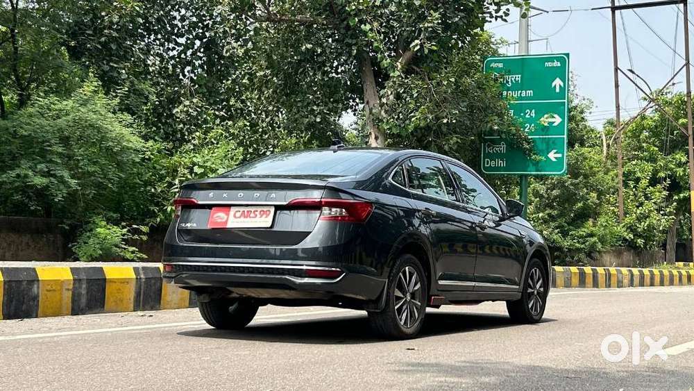Skoda Slavia Style 1.0l Tsi At, 2023, Petrol