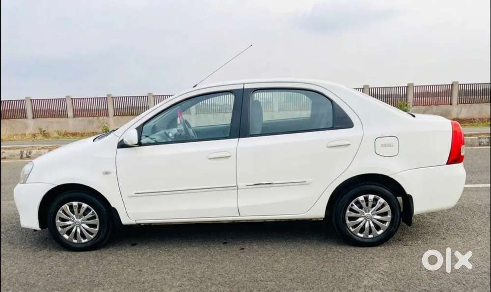 Selling My Top-notch Condition Toyota Etios 1.5g 2012