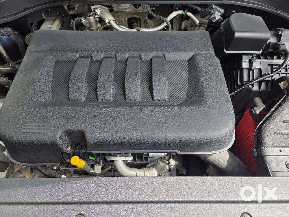 Mahindra Xuv700 2.2 Ax 7 Diesel Mt Luxury Pack Str, 2024, Diesel