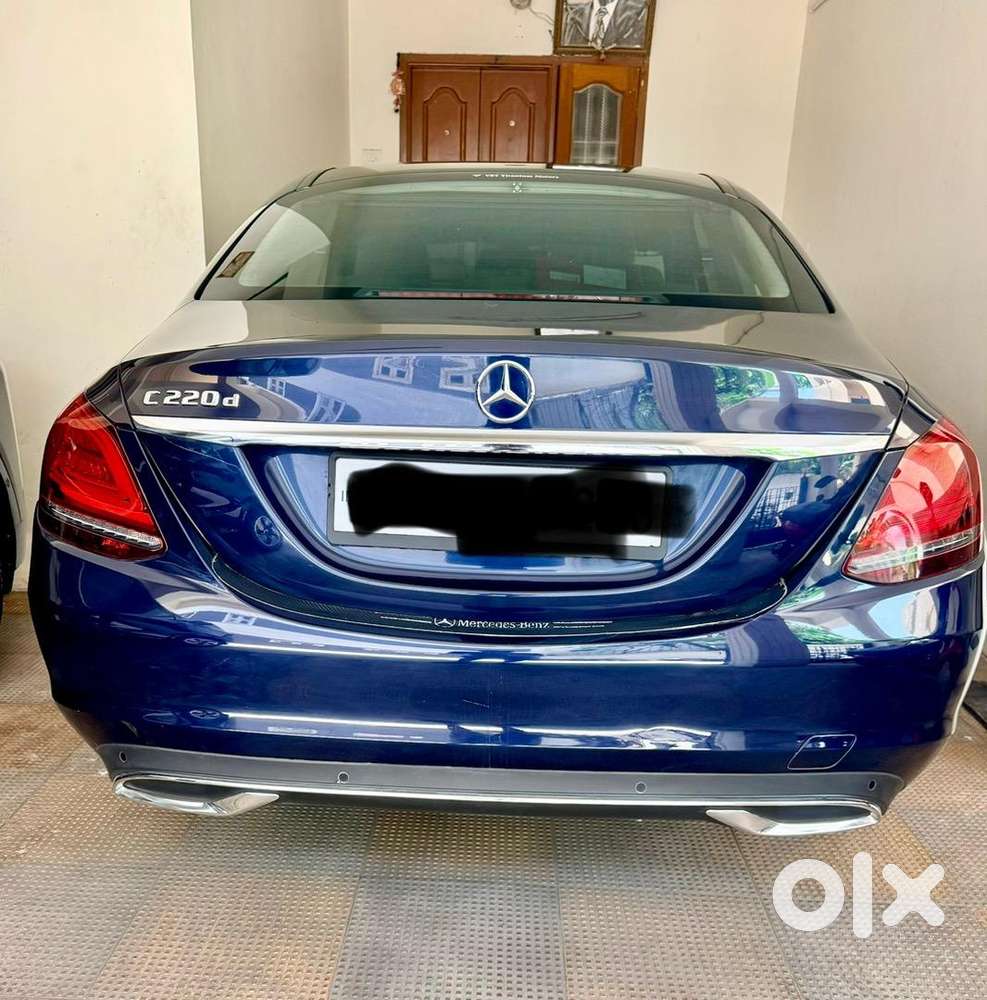 Lowdriven 48000 Km, Serviced Upto Date Mercedes C220 Progressive